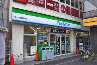 ファミリーマート 向ヶ丘遊園駅前店 の画像1