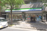 ファミリーマート 江坂駅北店