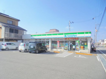 ファミリーマート 高知一ツ橋店