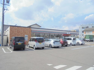 セブンイレブン 高知駅北店の画像1