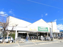 サンプラザ三国ヶ丘向陵西店