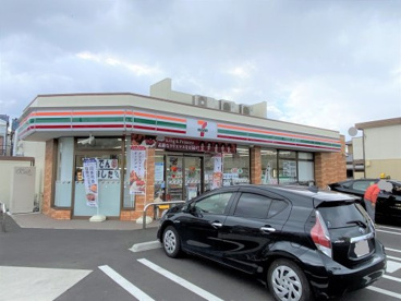 セブンイレブン 堺浜寺船尾町西店の画像1