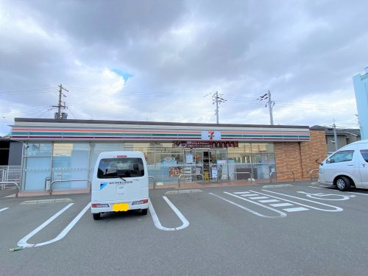 セブンイレブン 堺浜寺諏訪森町店の画像1