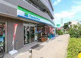 ファミリーマート弦巻一丁目店
