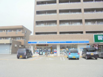 ローソン 高知朝倉駅前店