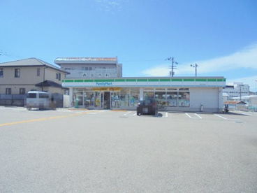 ファミリーマート 高知仁井田店の画像1