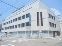 四国銀行 本店ローンプラザ