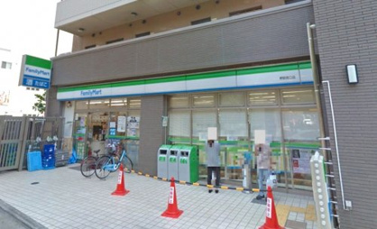 ファミリーマート 堺駅南口店の画像1