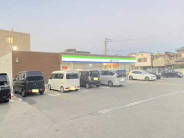 ファミリーマート 堺菩提町店の画像1