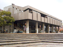 堺市立中央図書館