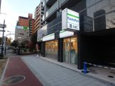 ファミリーマート 江戸堀なにわ筋店