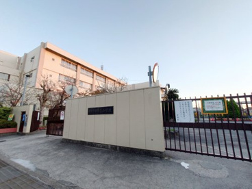 味生小学校の画像2