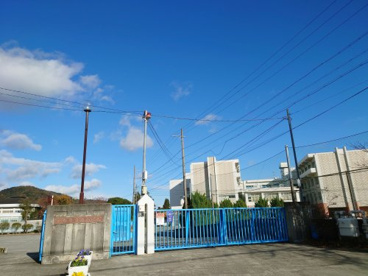 箕面市立 西小学校の画像1