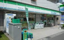 ファミリーマート 柿生駅北口店