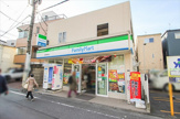 ファミリーマート 南新宿駅前店