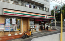 セブンイレブン 川崎よみうりランド前店