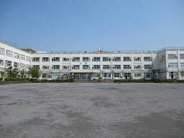 足立区立花畑小学校の画像1