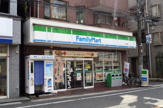 ファミリーマート　久地店
