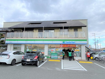 ファミリーマート堺鳳北町店の画像1