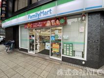 コンビニエンスストア ファミリーマート 西中島四丁目店