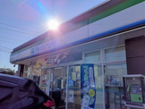 ファミリーマート 泉かまくらみち店