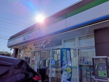 ファミリーマート 泉かまくらみち店の画像1
