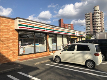 セブンイレブン 八幡穴生1丁目店の画像1