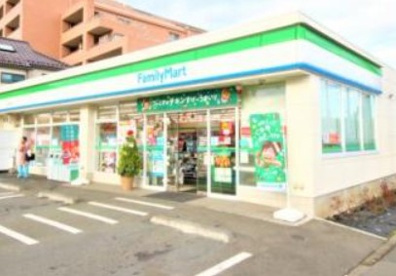 ファミリーマート 八王子並木町店の画像1