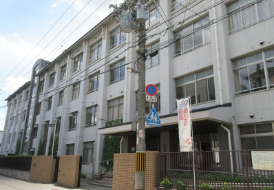 桃谷中学校の画像1