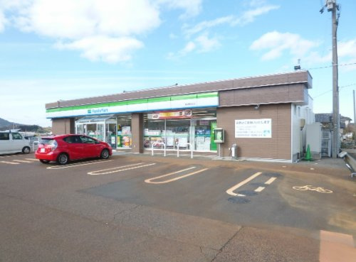 コンビニエンスストア ファミリーマート 巻桔梗が丘店