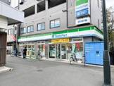 ファミリーマート 豊島園駅前店