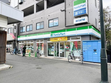ファミリーマート 豊島園駅前店の画像1