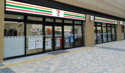 セブンイレブン パークタワー新川崎店の画像1