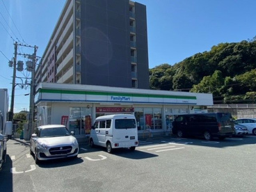 ファミリーマート 折尾堀川町店の画像1