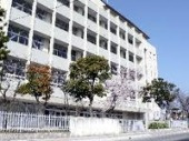 伊丹市立松崎中学校の画像1