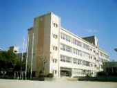 伊丹市立花里小学校の画像1