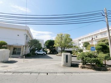 湯河原町立吉浜小学校の画像1