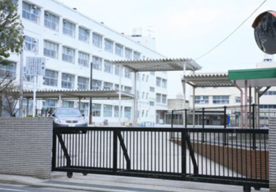横浜市立大曽根小学校の画像1