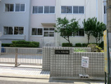 平井小学校