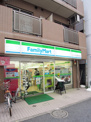 ファミリーマート代々木上原駅前店