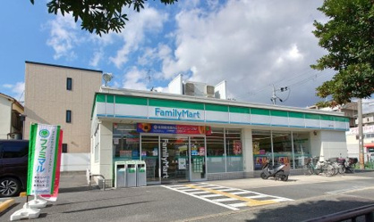 ファミリーマート 豊中浜店の画像1