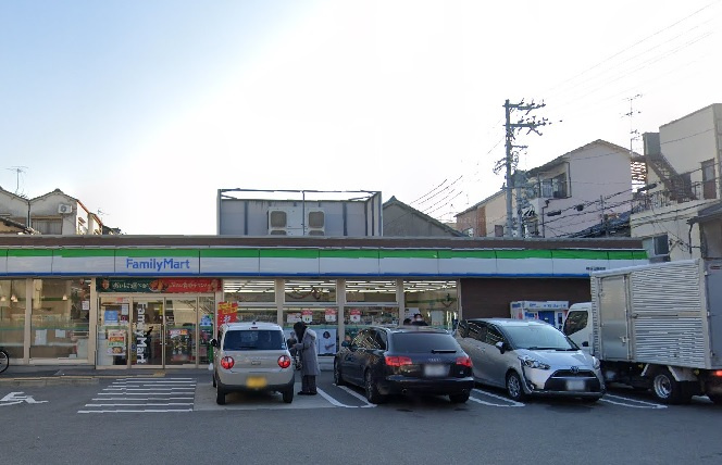 ファミリーマート桃谷公園前店の画像