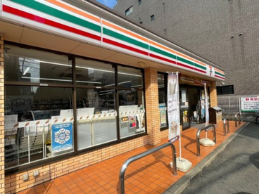 セブンイレブン博多美野島1丁目店の画像1