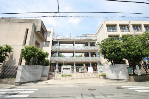 尼崎市立小園中学校の画像