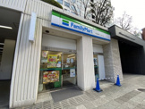 ファミリーマート 大阪国際ビル西口店