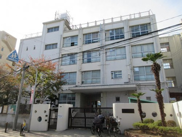 大阪市立放出小学校の画像1