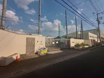 東大阪市立花園中学校の画像1