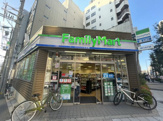 ファミリーマート　四ツ橋南堀江店
