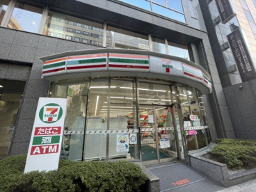 セブンイレブン　四ツ橋北堀江店の画像1