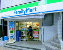 ファミリーマート 池袋ロイヤルホテル店